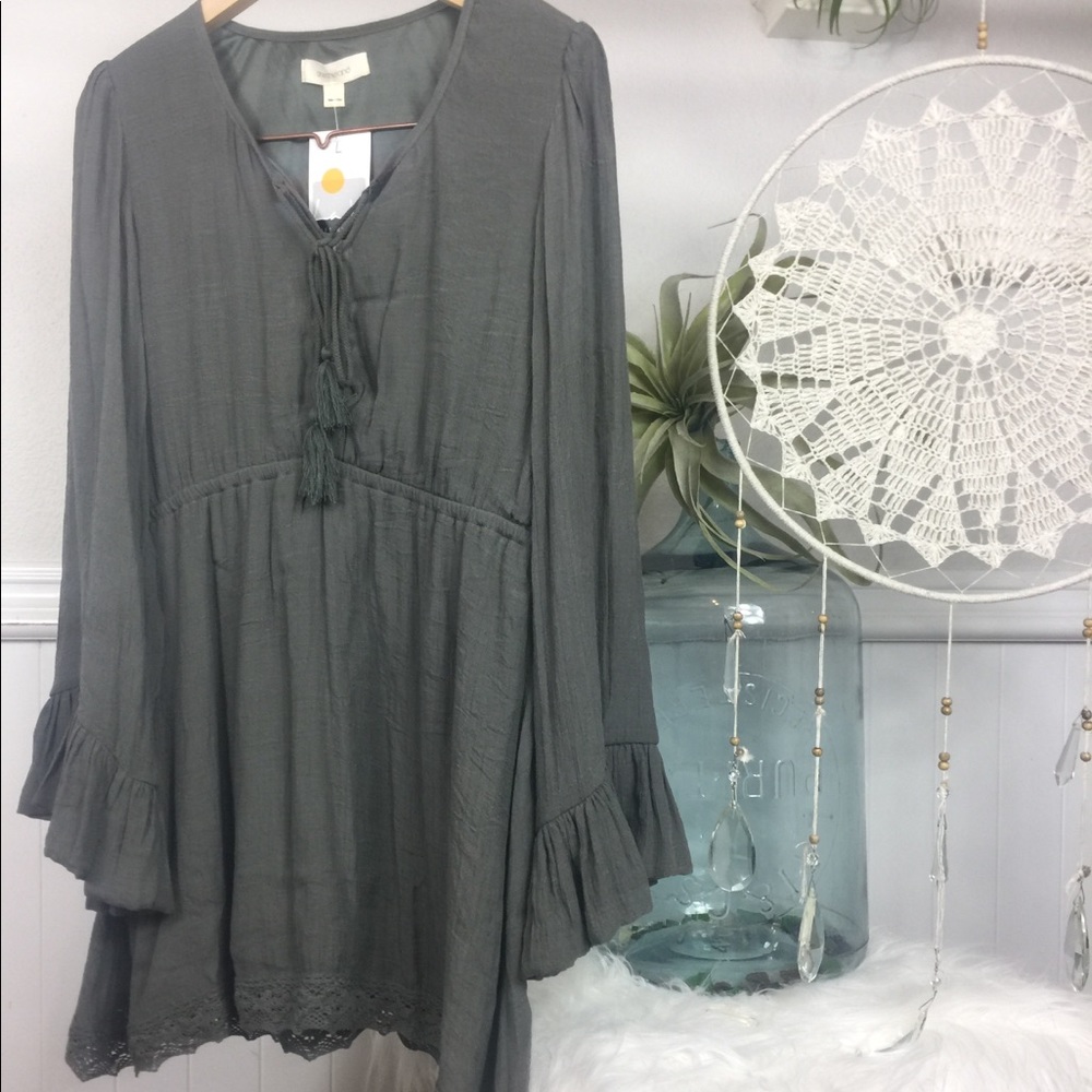 NWT Gypsy boho style cross cross tie top